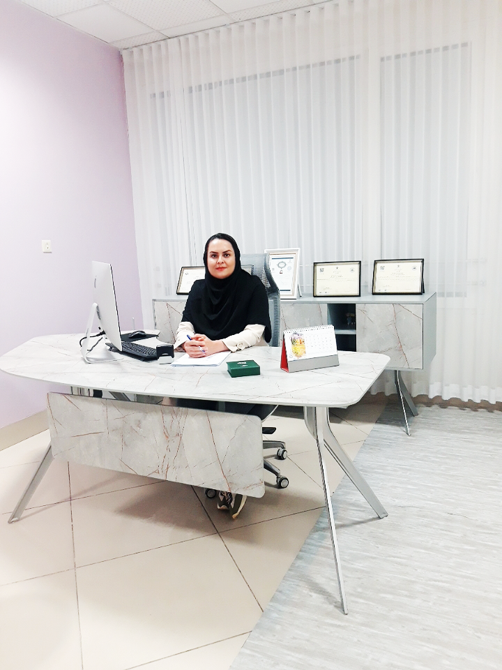 photo2 دکتر زهره سورگی